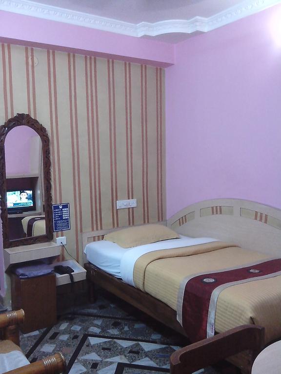 Hotel Mahalaxmi Indo Myanmar Guwahati Exterior photo